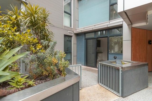 236/14-20 Nicholson Street, VIC 3058