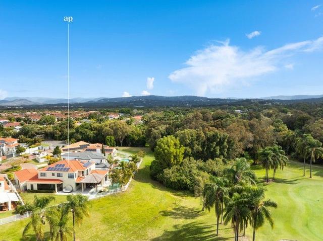 8 Meadowlake  Drive, QLD 4211