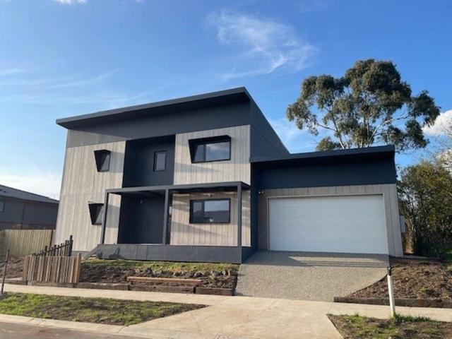 13 Snell Drive, VIC 3437