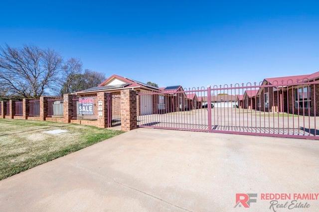 2/15 Bedford Avenue, NSW 2830
