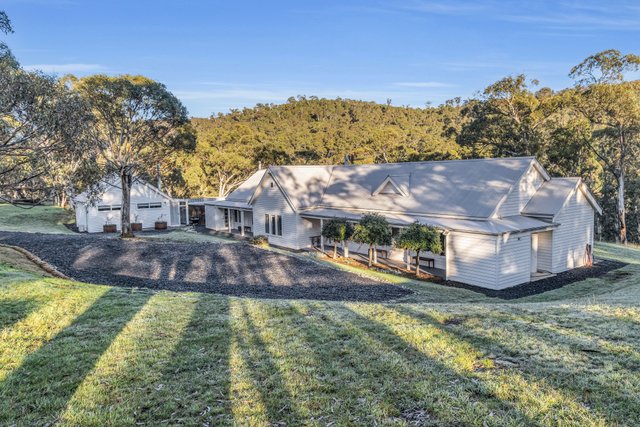 'The White House' 37 Post Office Lane, NSW 2627