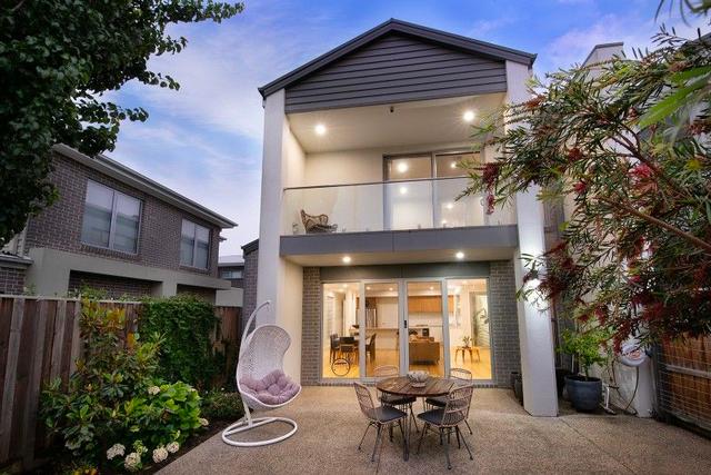 12 Carnegie Way, VIC 3550