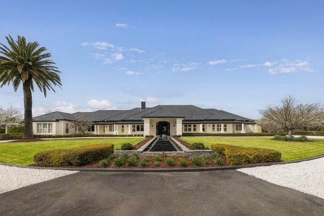 2 Dural Downs  Way, NSW 2158