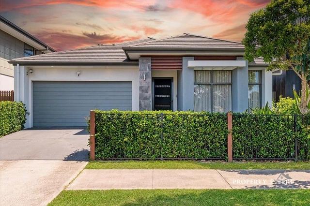 12 Watkin Crescent, NSW 2765