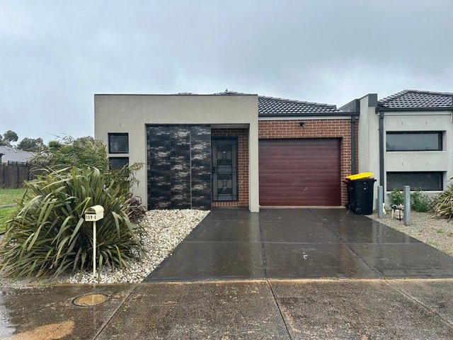 1/159 Botanica Springs Boulevard, VIC 3338