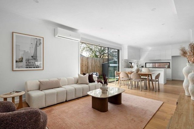 2/30 Oriel Road, VIC 3079