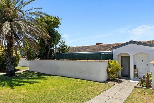 2/126 Stoneham Street, WA 6060