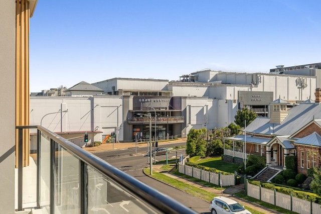 12/16 Mylne  Street, QLD 4350