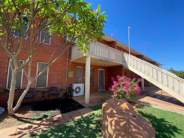 4/2 Limpet Crescent, WA 6722