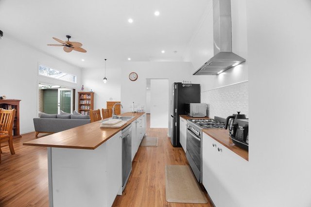 17 Mayesbrook Road, VIC 3024
