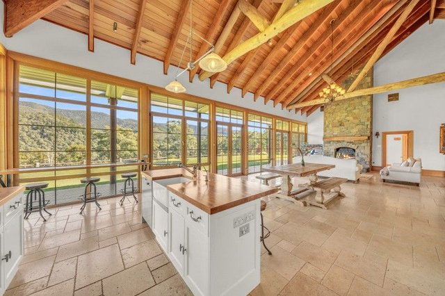 34 Austin  Lane, VIC 3744