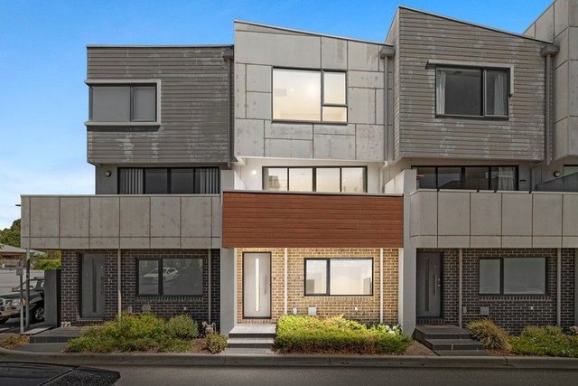 8 Aviary Grove, VIC 3071