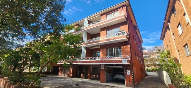 2/10-12 Queens Road, NSW 2216