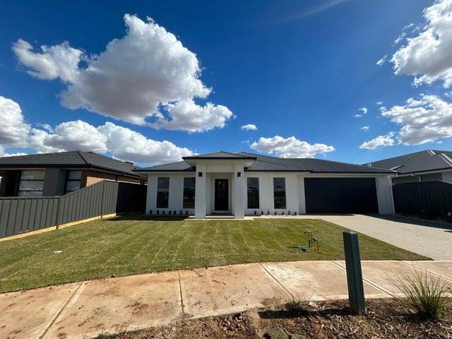 12 Merino Mews, VIC 3730