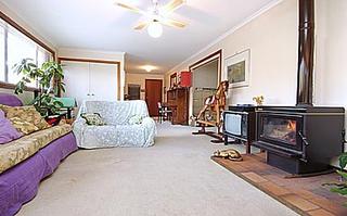 Family room (2004-07-14)