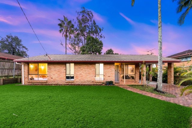 23 Woodland Crescent, QLD 4118