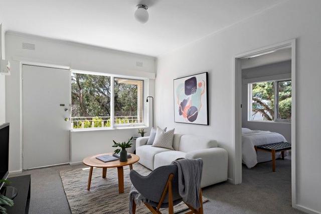 6/22 Kokaribb Road, VIC 3163