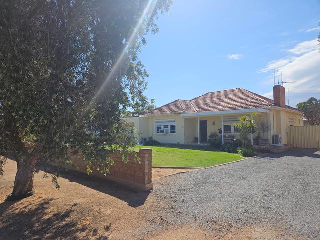 30 Martin Street, SA 5540