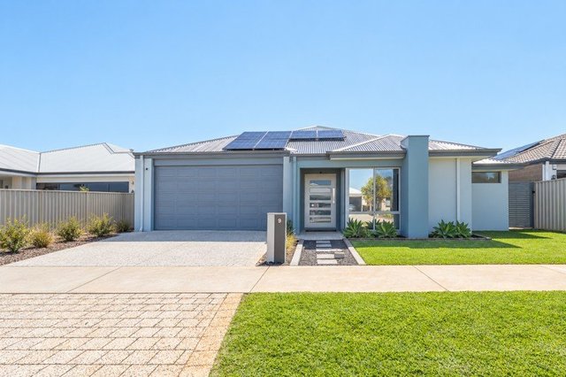 9 Pierrepoint Loop, WA 6111
