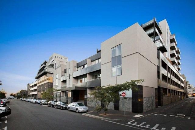 304G/93 Dow Street, VIC 3207