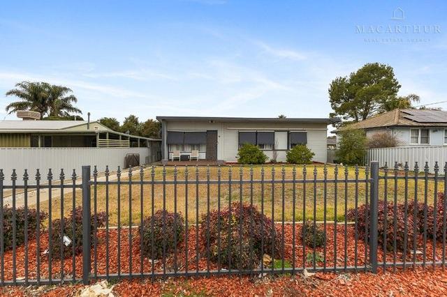 15 Tarakan Avenue, NSW 2650