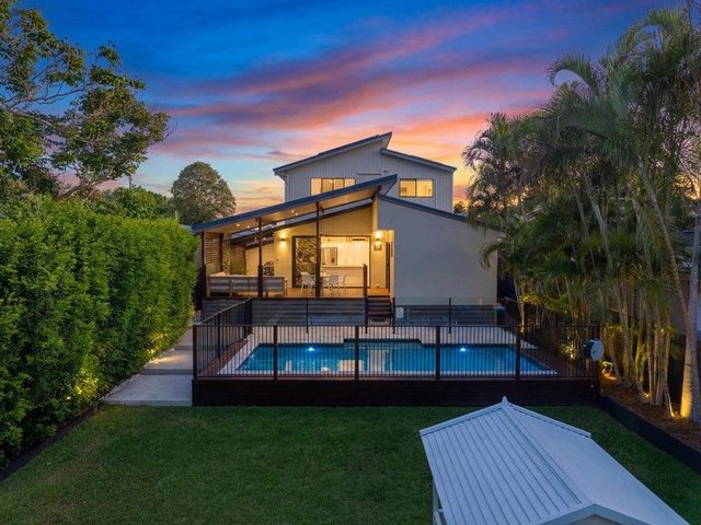 7 First Avenue, QLD 4215