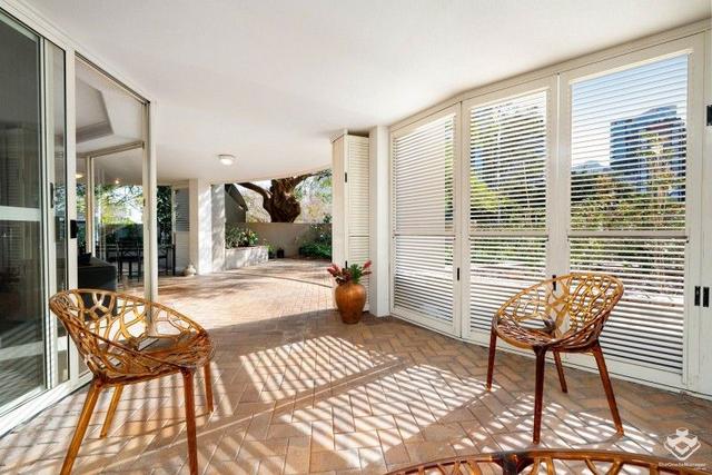 ID:21160615/19 Wicklow Street, QLD 4169
