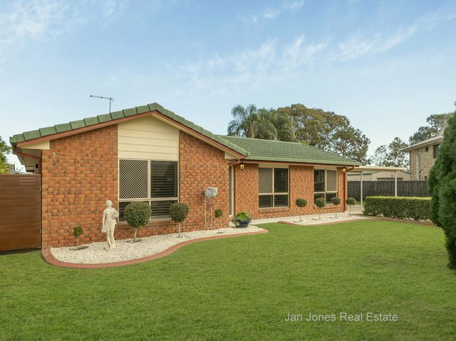 5 Banksia Court, QLD 4022