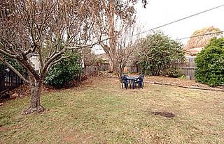 Rear yard (2004-07-14)