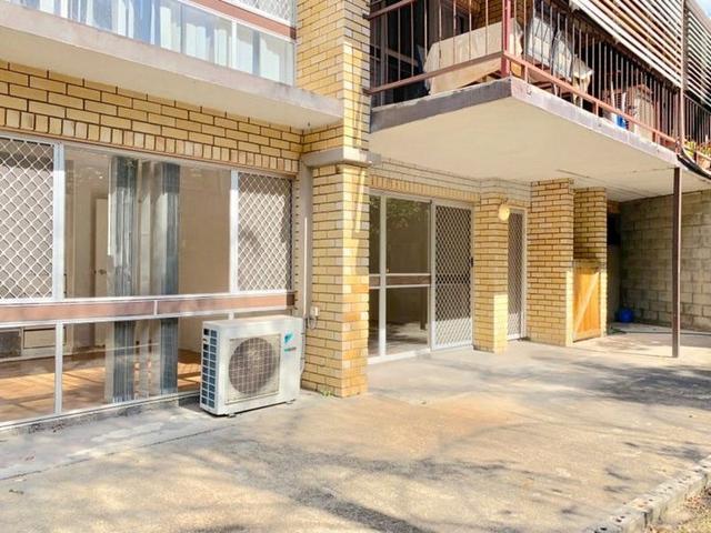 2/61 Franklin Street, QLD 4103