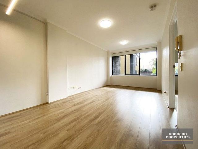 107/200 Campbell Street, NSW 2010