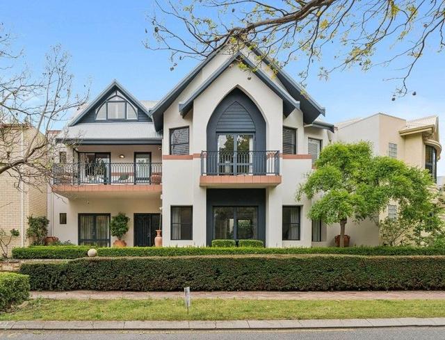 18 Juniper Bank Way, WA 6008