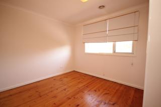 Bedroom (2012-05-09)