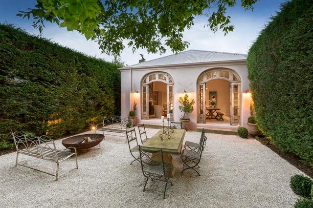 17 Ruabon Road, VIC 3142