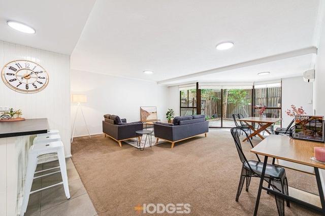 5/27 Queens Road, VIC 3000