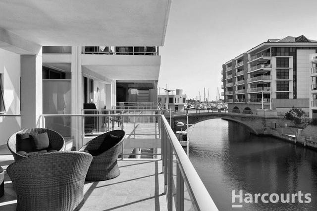 2/8 Torcello Mews, WA 6210