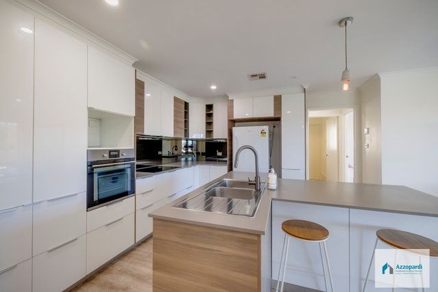32 Freda Gibson Circuit, ACT 2905