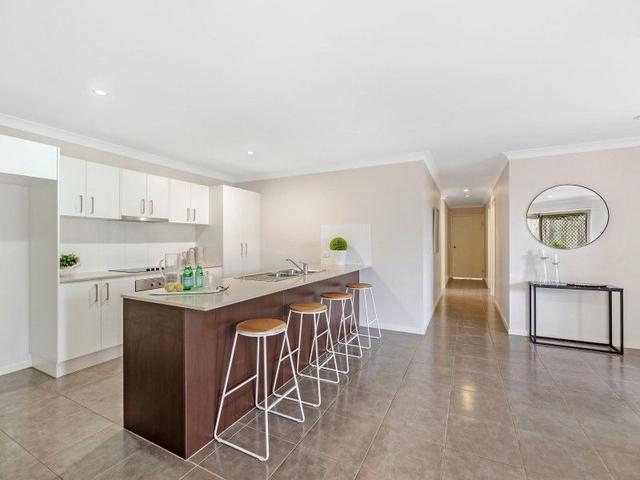 30 Honeyeater Crescent, QLD 4070