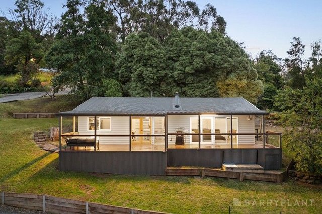 26 Kitchener Parade, VIC 3781