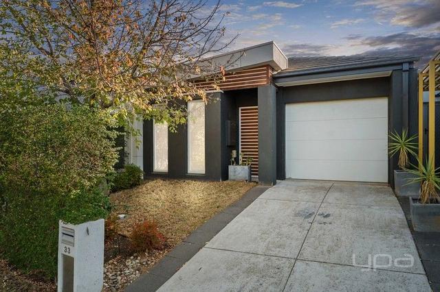 33 Parkleigh Drive, VIC 3337