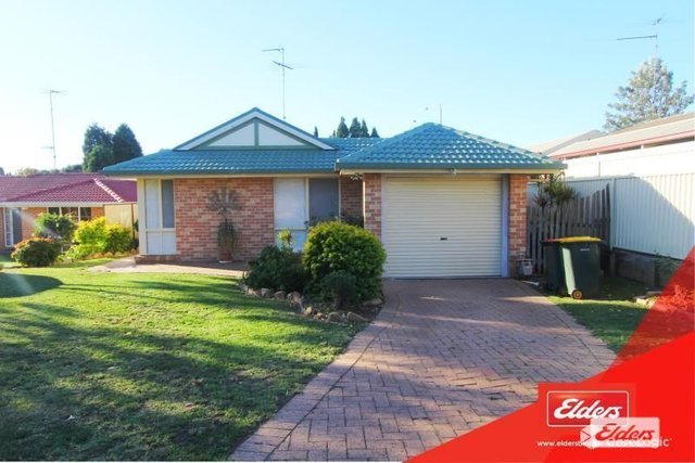 21 Toomey Crescent, NSW 2763