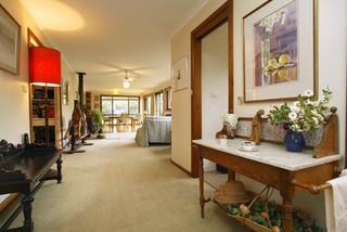 Entry to family room (2004-10-13)