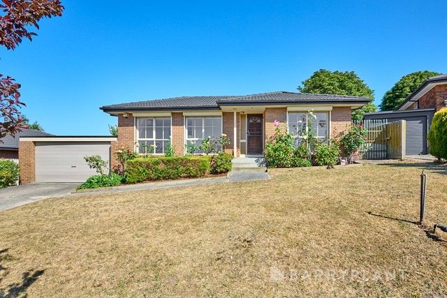 12 Shafer Court, VIC 3802