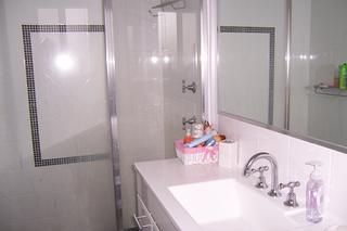 Ensuite (2009-10-09)