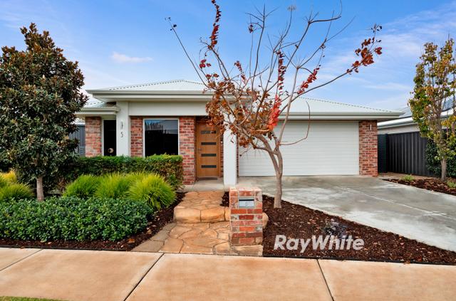 5 Redwood Drive, VIC 3500