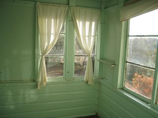Study Nook (2005-06-10)