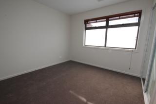Bedroom (2015-08-20)