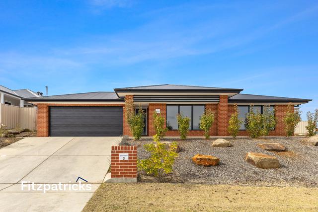 2 Lallal Place, NSW 2650