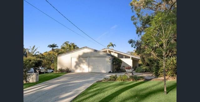 2 Roxburgh St, QLD 4069