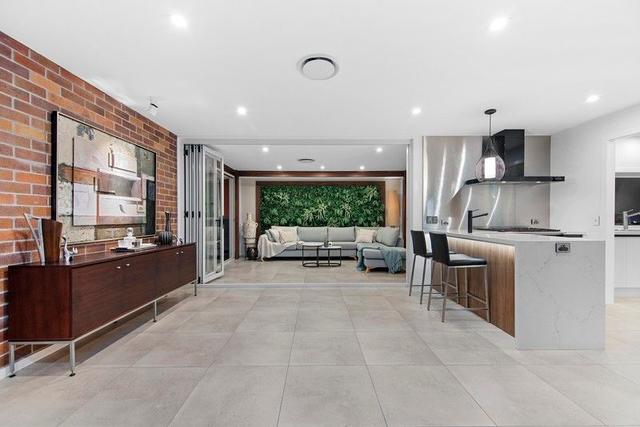 2 Swallow Avenue, QLD 4216